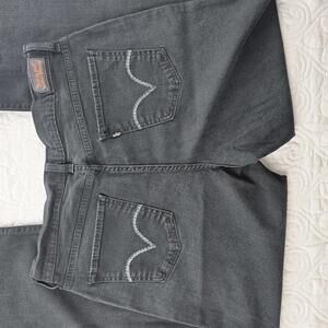 Levi's 512 PerfectlLevi’s 512 Perfectly Slimming Bootcut Jeans Dark Wash size 16